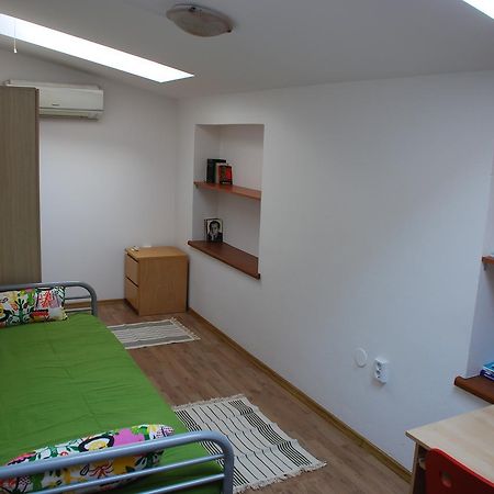 Vatra Accommodation บูคาเรสต์ ภายนอก รูปภาพ