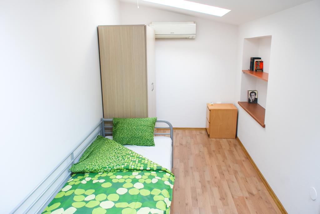 Vatra Accommodation บูคาเรสต์ ภายนอก รูปภาพ