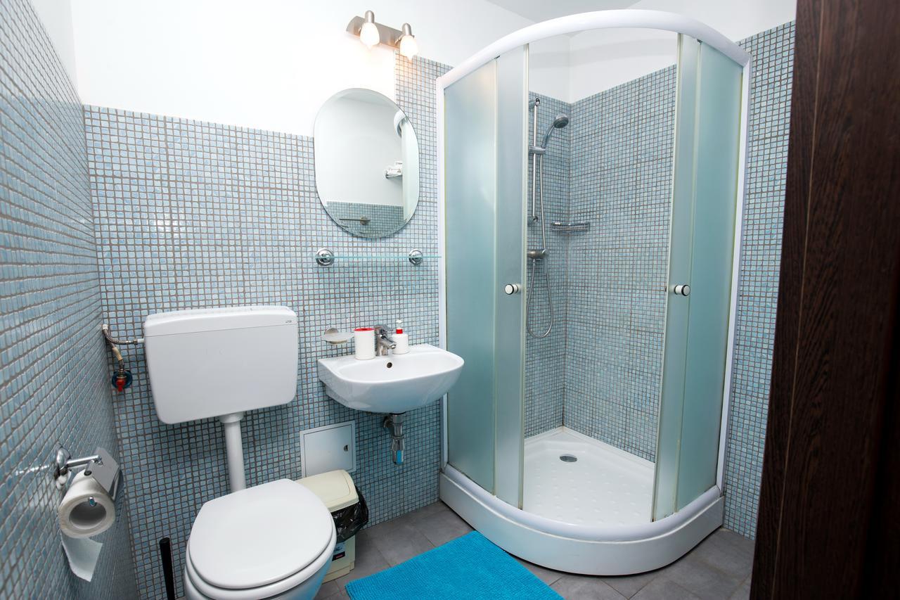 Vatra Accommodation บูคาเรสต์ ภายนอก รูปภาพ