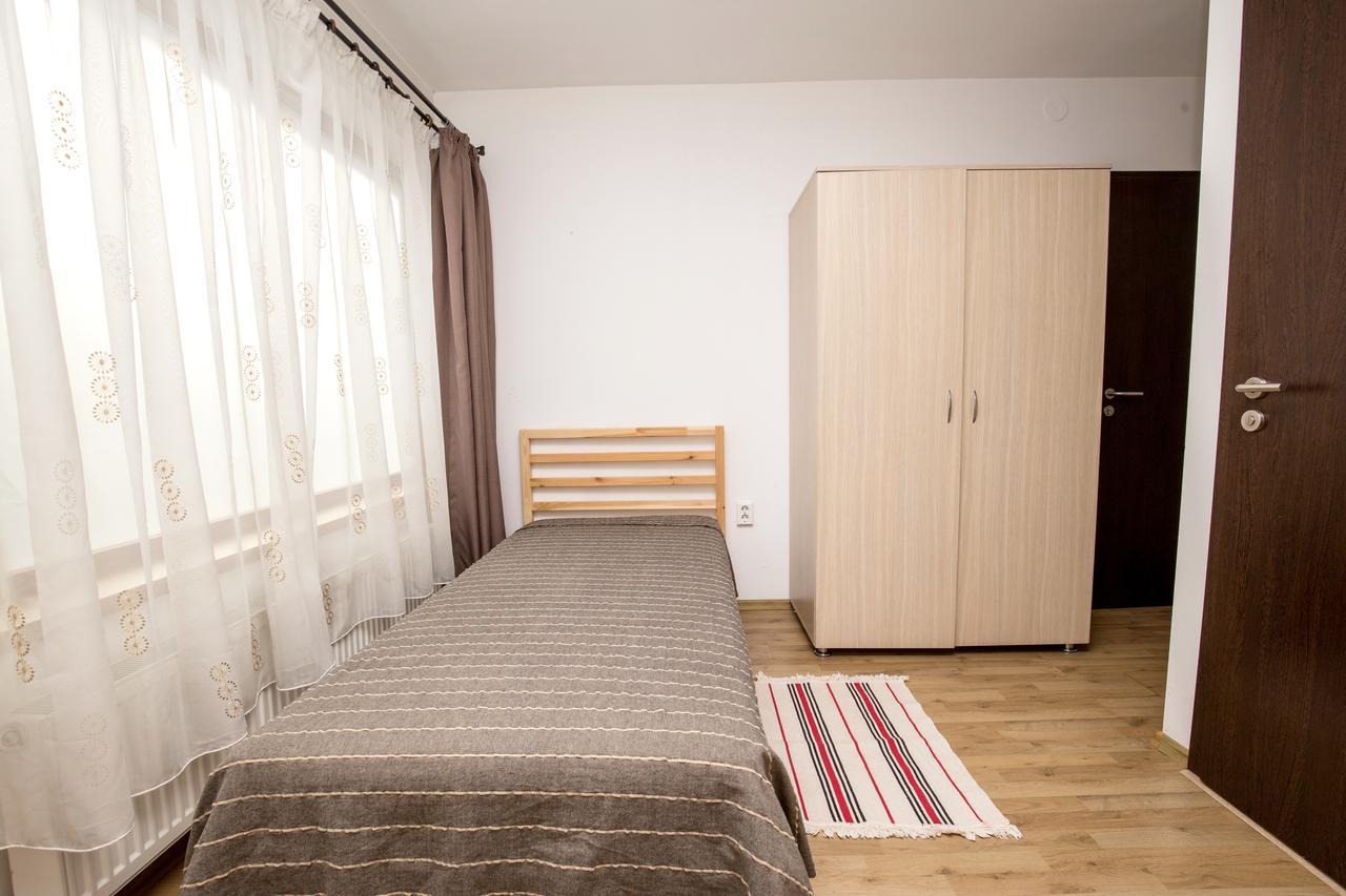 Vatra Accommodation บูคาเรสต์ ภายนอก รูปภาพ