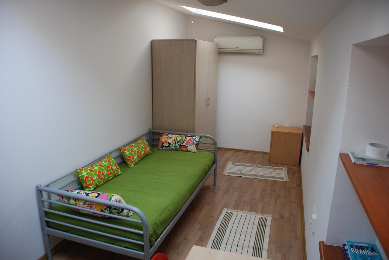 Vatra Accommodation บูคาเรสต์ ภายนอก รูปภาพ