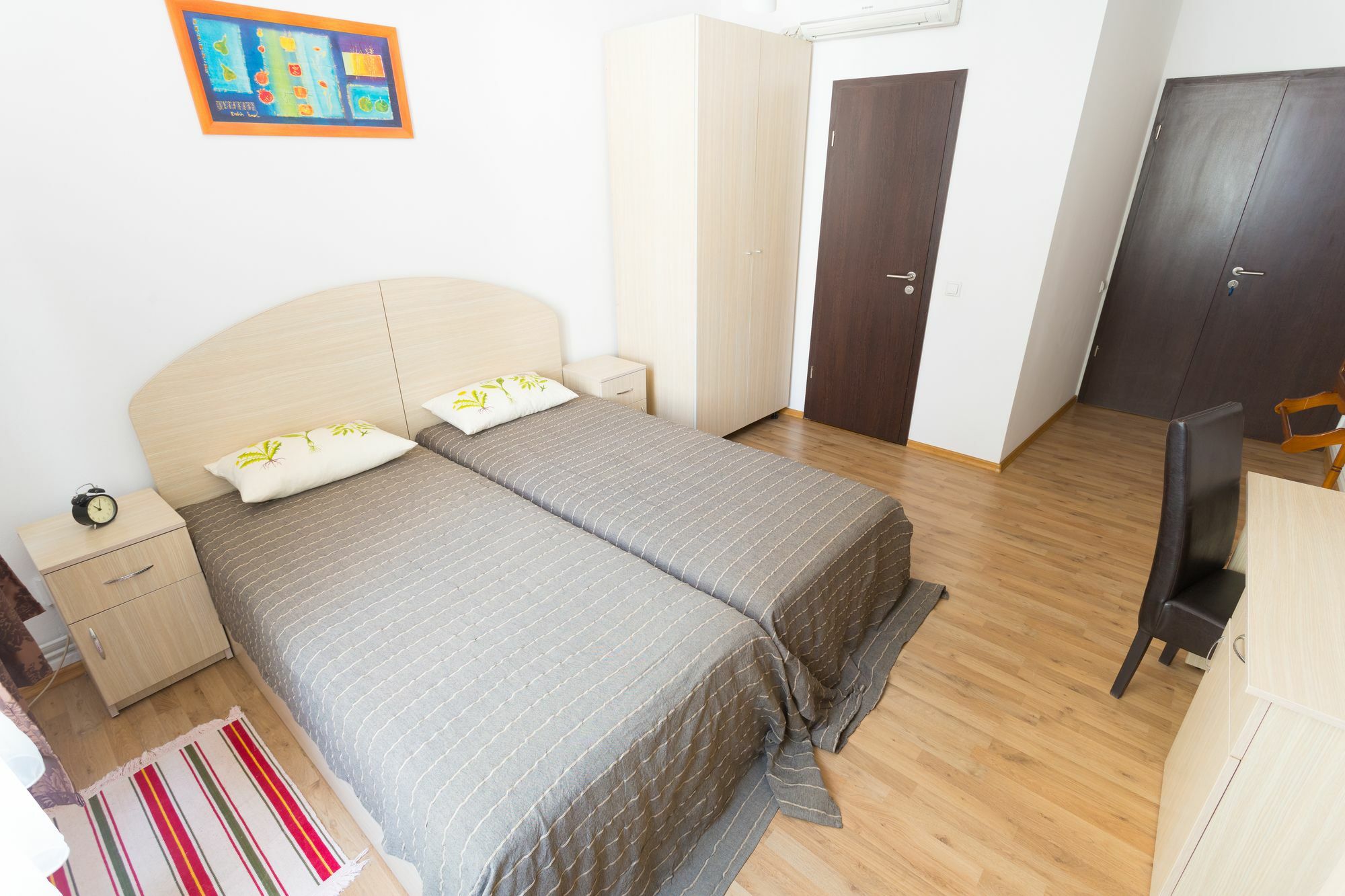 Vatra Accommodation บูคาเรสต์ ภายนอก รูปภาพ